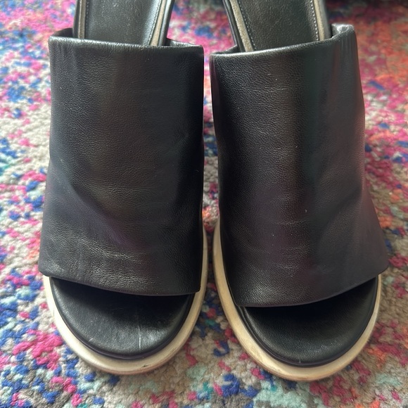 🖤Clergie Heeled Mules🖤 - Picture 9 of 17